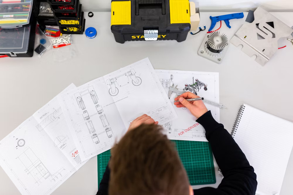 Essential Tools Every Professional Tradesperson Should Have